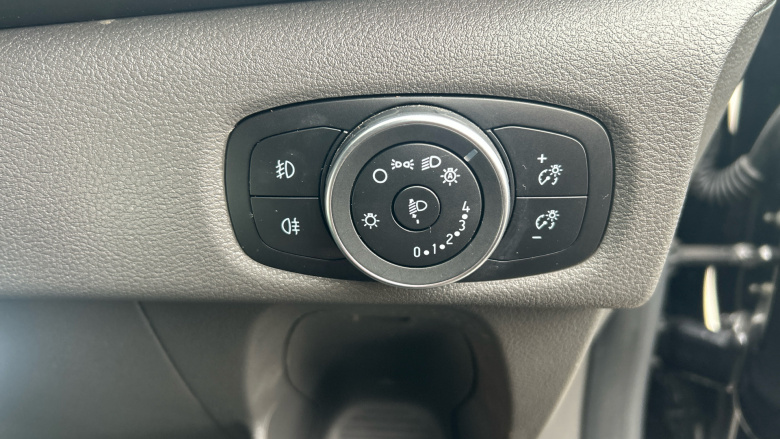 Ford Transit Custom 280 L1 Diesel Fwd 2.0 EcoBlue 130ps Low Roof Limited Van